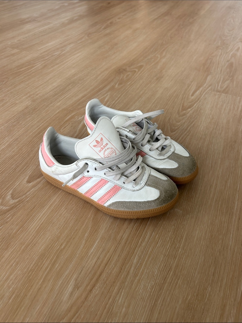 adidas Kids Samba Sneakers in White, Pink